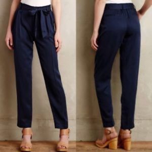Anthropologie Cartonnier Pleated tapered leg pants navy ankle length Tencel XS